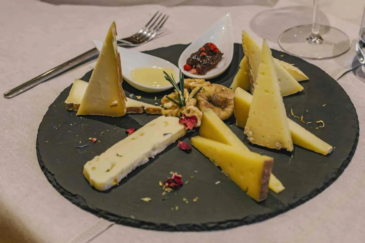 Alpen Chalet - Charme Mountain Hotel - Schilpario