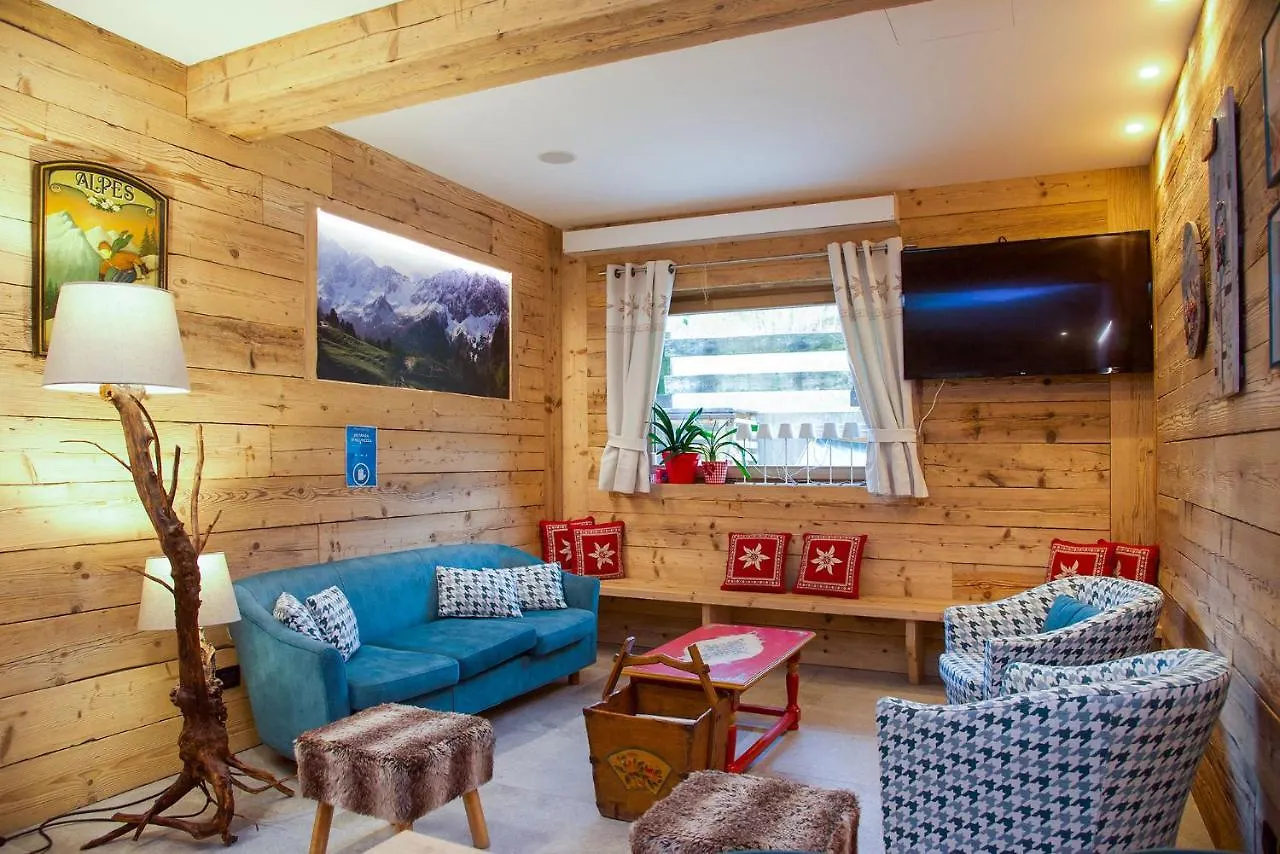 Alpen Chalet - Charme Mountain Hotel - Schilpario