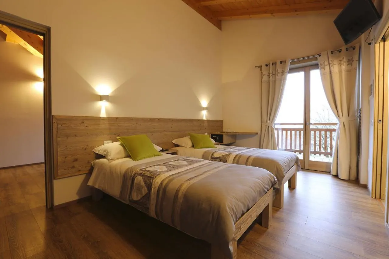Alpen Chalet - Charme Mountain Hotel - Schilpario 3*,
